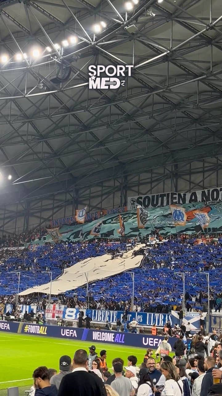 🔵 … 🫣 … 🔵
Le tifo incroyable des Ultras à Marseille 🥵🔥
🎥 Merci à...